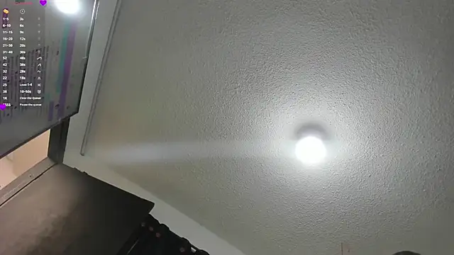 Snapshot of Hanna_wish chatting on 11-29-25, 01:03 Hanna wish online show from 11-29-25, 01:03