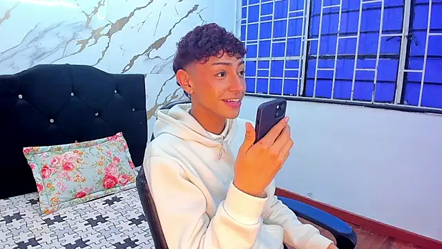 owen sexy25 online show from 09-17-25, 10:11