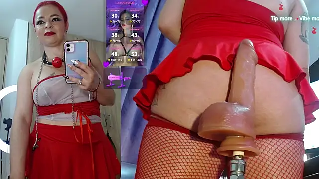 Snapshot of Yashira_hoot chatting on 11-15-25, 02:09 Yashira hoot online show from 11-15-25, 02:09