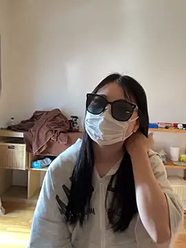 maichan12345 online show from 09-19-25, 04:25