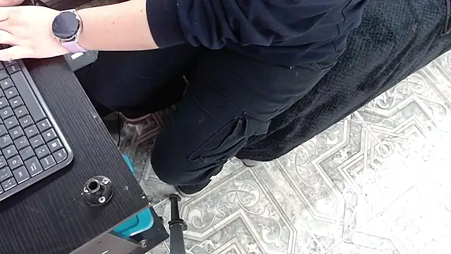 poison doll2 online show from 02-10-26, 01:37