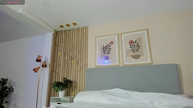 KiimJoi online show from 11-16-25, 01:28