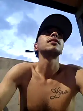 Snapshot of Santi2323xxX chatting on 02-08-26, 11:30 Santi2323xxX online show from 02-08-26, 11:30