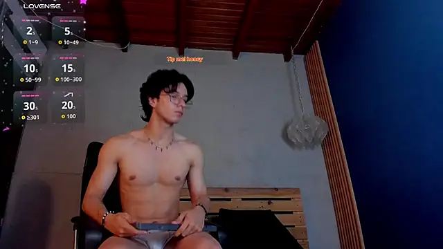 Snapshot of Markuss__ chatting on 09-23-25, 02:36 Markuss online show from 09-23-25, 02:36