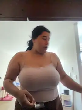 Snapshot of Tokio_Sakura chatting on 01-14-26, 04:23 Tokio Sakura online show from 01-14-26, 04:23