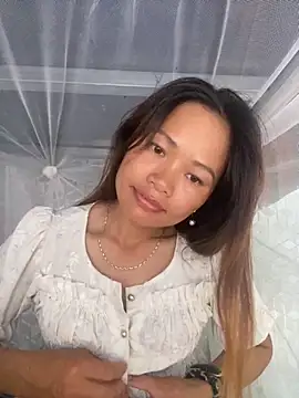 Snapshot of Xudaymin chatting on 09-25-25, 03:54 Xudaymin online show from 09-25-25, 03:54