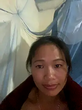 Snapshot of Xudaymin chatting on 10-15-25, 02:50 Xudaymin online show from 10-15-25, 02:50