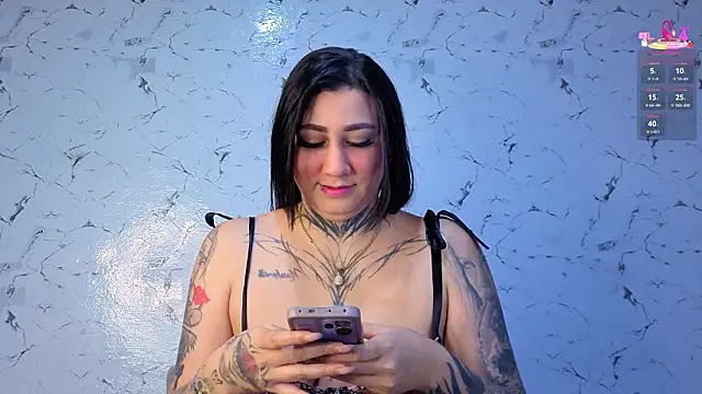 andrea miller1 online show from 03-11-26, 06:30