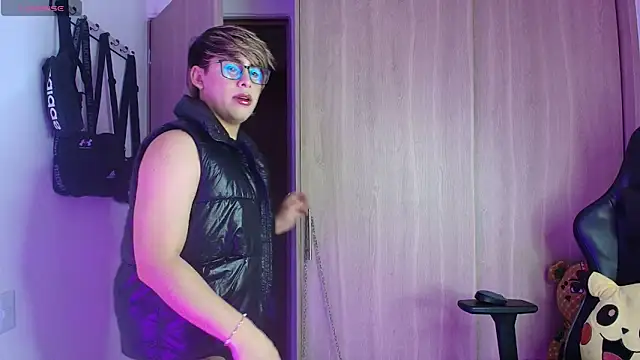 brunothompson3 online show from 10-13-25, 12:43