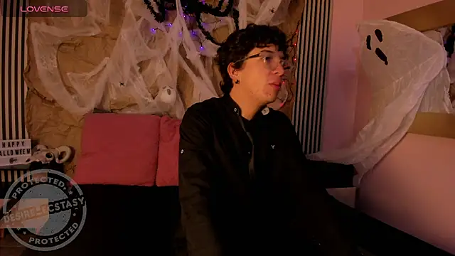 Desire Ecstasy online show from 10-25-25, 12:45