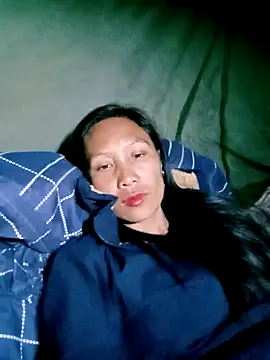 Snapshot of Lisa_pusy chatting on 12-15-25, 02:32 Lisa pusy online show from 12-15-25, 02:32