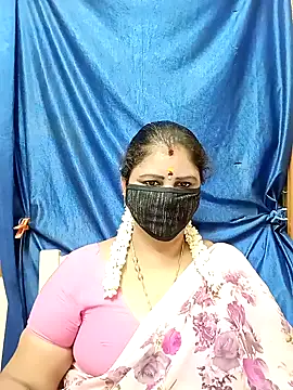 Snapshot of sushma26 chatting on 09-29-25, 05:51 sushma26 online show from 09-29-25, 05:51