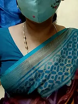 Snapshot of sushma26 chatting on 06-17-26, 05:36 sushma26 online show from 06-17-26, 05:36