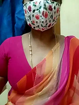 Snapshot of sushma26 chatting on 07-06-26, 04:20 sushma26 online show from 07-06-26, 04:20