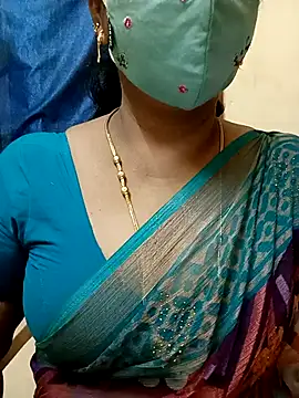 Snapshot of sushma26 chatting on 07-12-26, 07:10 sushma26 online show from 07-12-26, 07:10