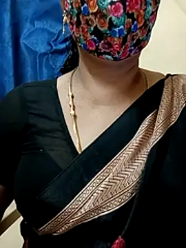 Snapshot of sushma26 chatting on 07-13-26, 05:16 sushma26 online show from 07-13-26, 05:16