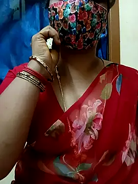 Snapshot of sushma26 chatting on 07-17-26, 06:42 sushma26 online show from 07-17-26, 06:42
