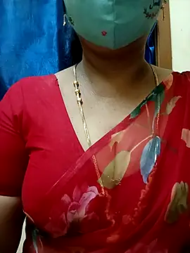 Snapshot of sushma26 chatting on 07-18-26, 06:50 sushma26 online show from 07-18-26, 06:50
