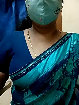 Snapshot of sushma26 chatting on 07-19-26, 05:49 sushma26 online show from 07-19-26, 05:49