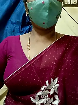 Snapshot of sushma26 chatting on 07-22-26, 05:16 sushma26 online show from 07-22-26, 05:16