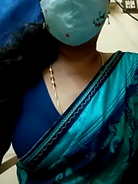 Snapshot of sushma26 chatting on 07-28-26, 05:01 sushma26 online show from 07-28-26, 05:01