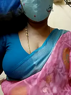 Snapshot of sushma26 chatting on 07-29-26, 05:11 sushma26 online show from 07-29-26, 05:11