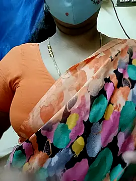 Snapshot of sushma26 chatting on 07-30-26, 05:45 sushma26 online show from 07-30-26, 05:45