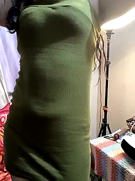 queenbuggi online show from 12-05-25, 11:08