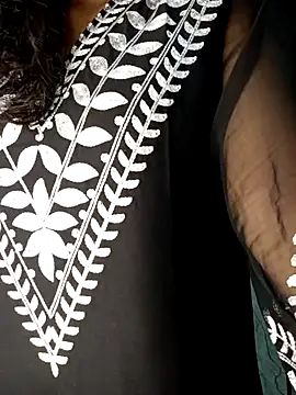 Snapshot of Nisha_cam12 chatting on 10-04-25, 12:36 Nisha cam12 online show from 10-04-25, 12:36