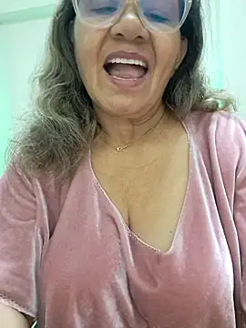 Vickysweeeettt online show from 03-10-26, 01:43