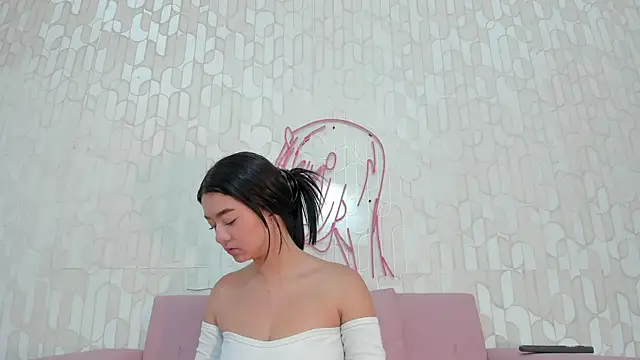 Snapshot of scarletross_ chatting on 10-07-25, 01:30 scarletross  online show from 10-07-25, 01:30