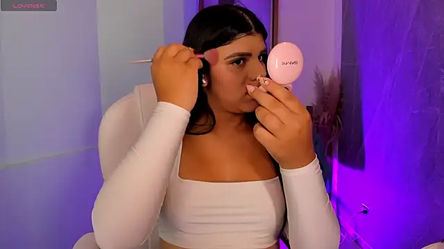 Snapshot of PauliinaBelle_ chatting on 05-04-26, 01:40 PauliinaBelle online show from 05-04-26, 01:40