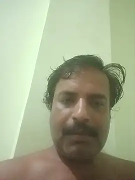 vardh033 online show from 09-28-25, 02:28