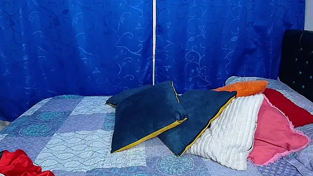 Snapshot of melikaronit2 chatting on 10-07-25, 05:43 melikaronit2 online show from 10-07-25, 05:43