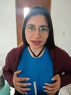 Snapshot of LolatuMiel chatting on 11-20-25, 01:22 LolatuMiel online show from 11-20-25, 01:22