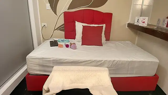 SexyRachel  online show from 09-14-25, 11:53