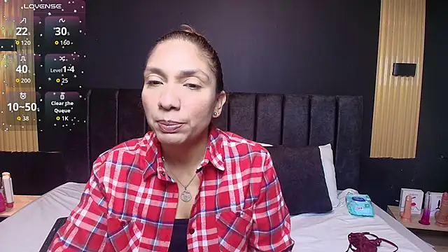 SexyRachel  online show from 10-06-25, 12:02