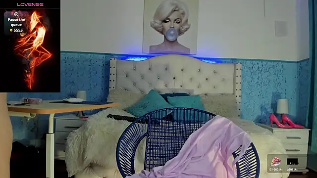 Snapshot of curvy_mature4u chatting on 09-12-25, 07:36 curvy mature4u online show from 09-12-25, 07:36