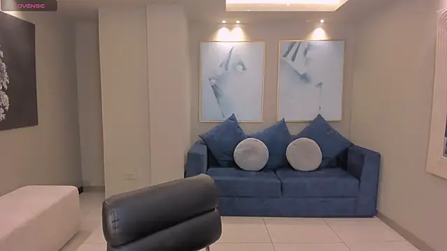 Snapshot of LeahNovac chatting on 11-07-25, 11:21 LeahNovac online show from 11-07-25, 11:21