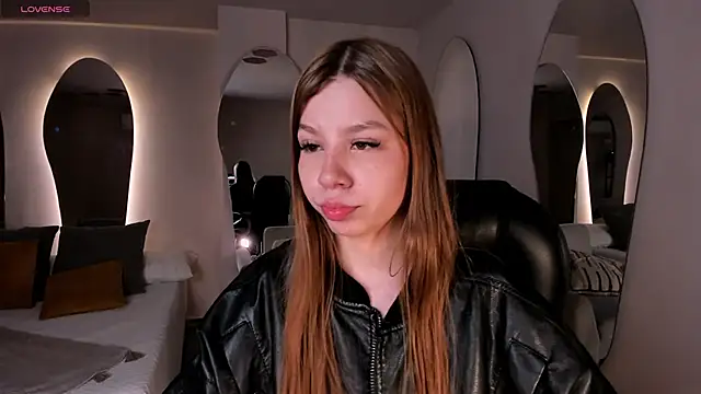 TiffannySins online show from 04-01-26, 03:40