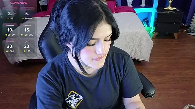 sari belle online show from 11-18-25, 08:24