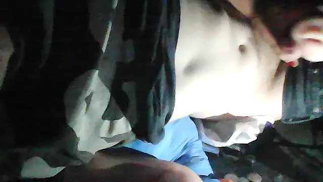 Snapshot of Leshok chatting on 07-11-26, 08:39 Leshok online show from 07-11-26, 08:39