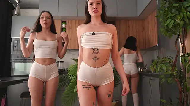 Anny Molly online show from 04-17-26, 06:49