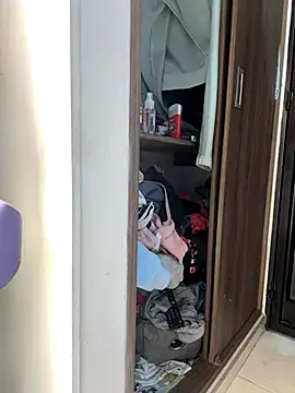 evelyn 1702 online show from 11-15-25, 07:54