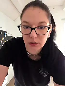 Swiss Lady online show from 09-28-25, 04:01