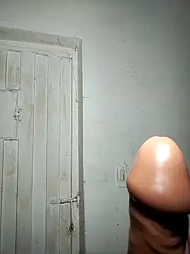 Snapshot of Georgina_Bigboobs chatting on 09-21-25, 04:47 Georgina Bigboobs online show from 09-21-25, 04:47