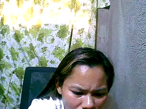 Snapshot of Sweeetgurll chatting on 09-16-25, 07:42 Sweeetgurll online show from 09-16-25, 07:42