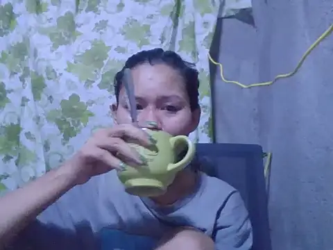 Snapshot of Sweeetgurll chatting on 11-08-25, 02:06 Sweeetgurll online show from 11-08-25, 02:06