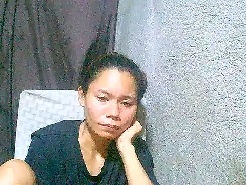 Snapshot of Sweeetgurll chatting on 05-24-26, 01:05 Sweeetgurll online show from 05-24-26, 01:05
