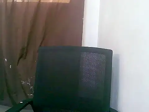 Snapshot of Sweeetgurll chatting on 06-08-26, 11:27 Sweeetgurll online show from 06-08-26, 11:27
